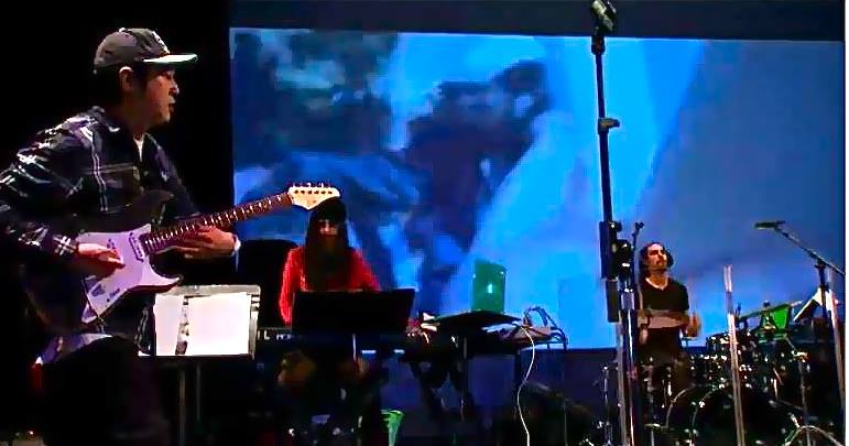 ヒロ2015年にワシントンD.Cのケネディーセンターにて。