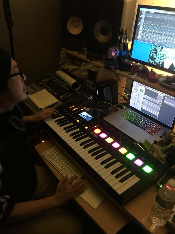 ヒロのアルバムのドラムレコーディング中。ニュージャージーにて。