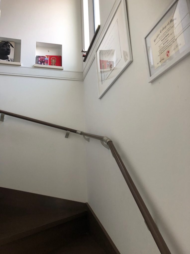 ブルックリンギタースクールの階段